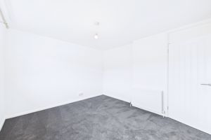 Main bedroom- click for photo gallery